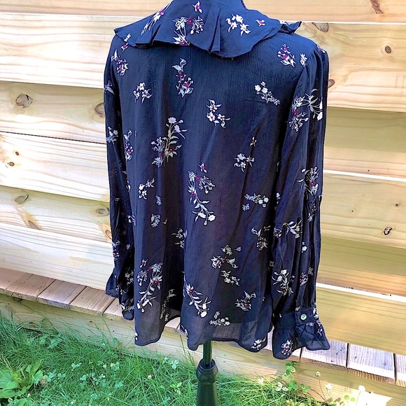 J. Jill Black Ruffle Blouse Size MP - Picture 10 of 10